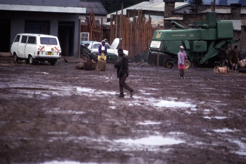 宮本常一 in kenya