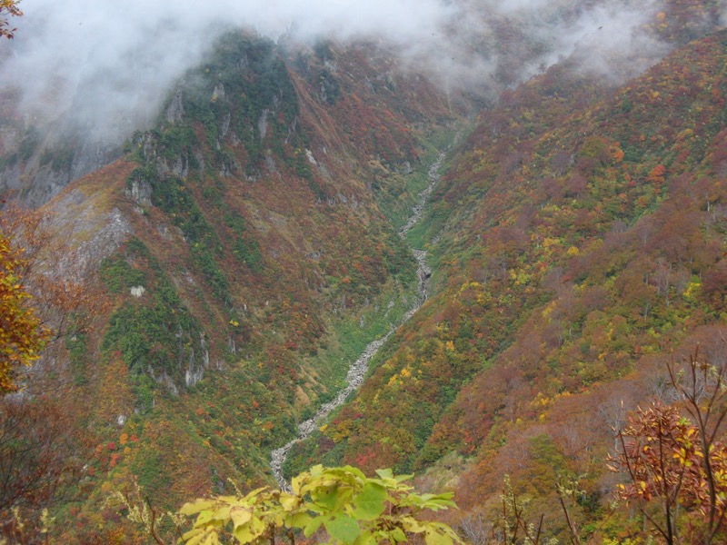 巻機山