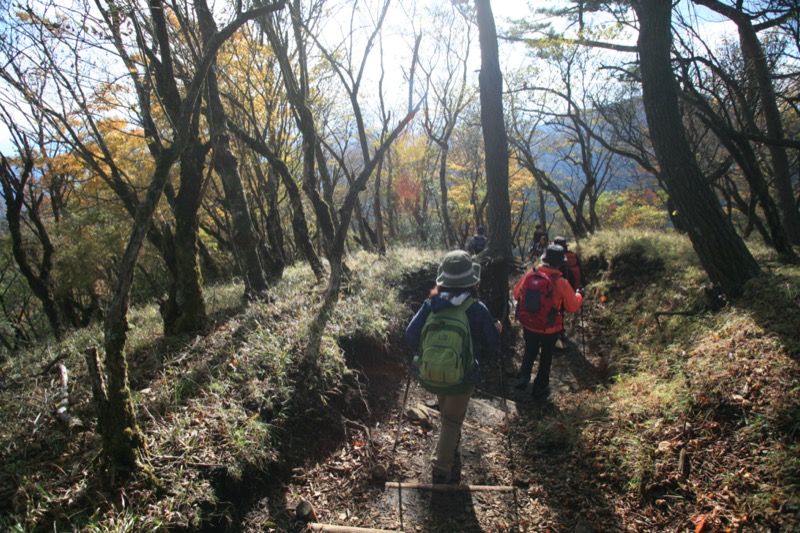 鍋割山