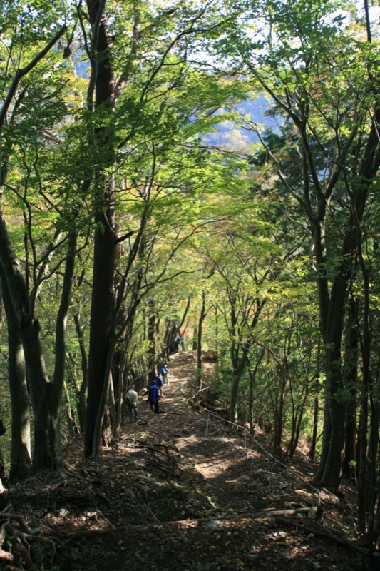 鍋割山