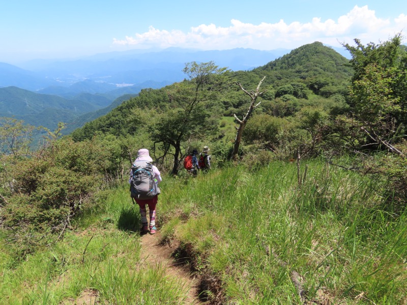 〓山