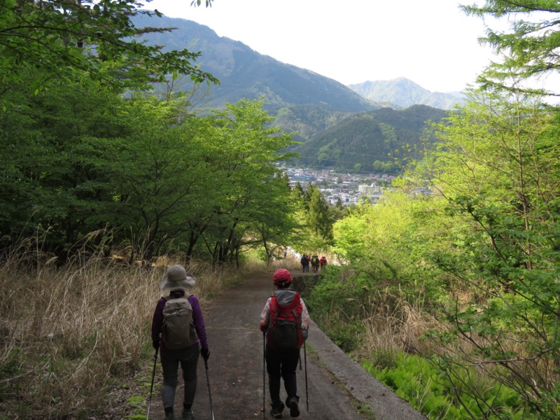 倉見山