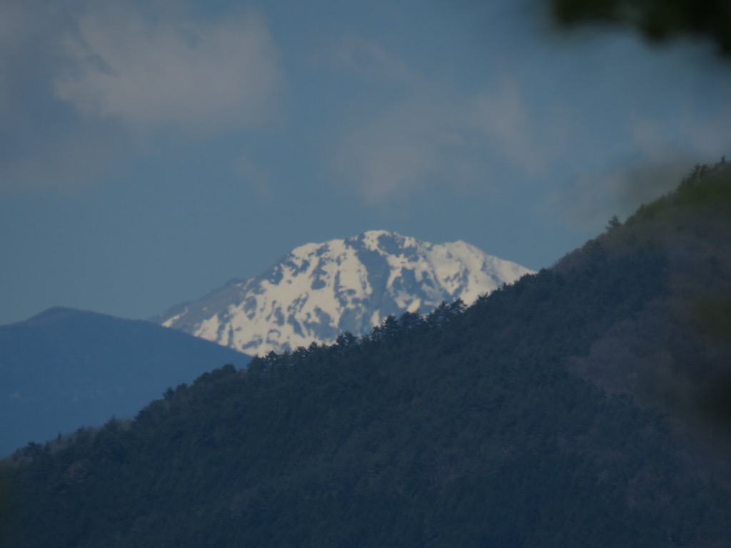 塩ノ山、山頂からの北岳遠望