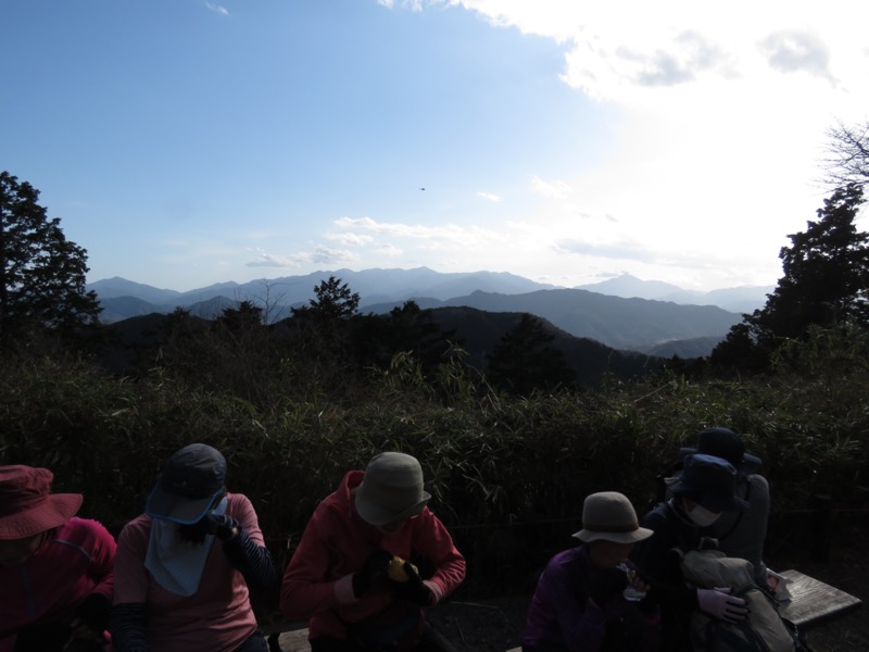 陣場山、高尾山