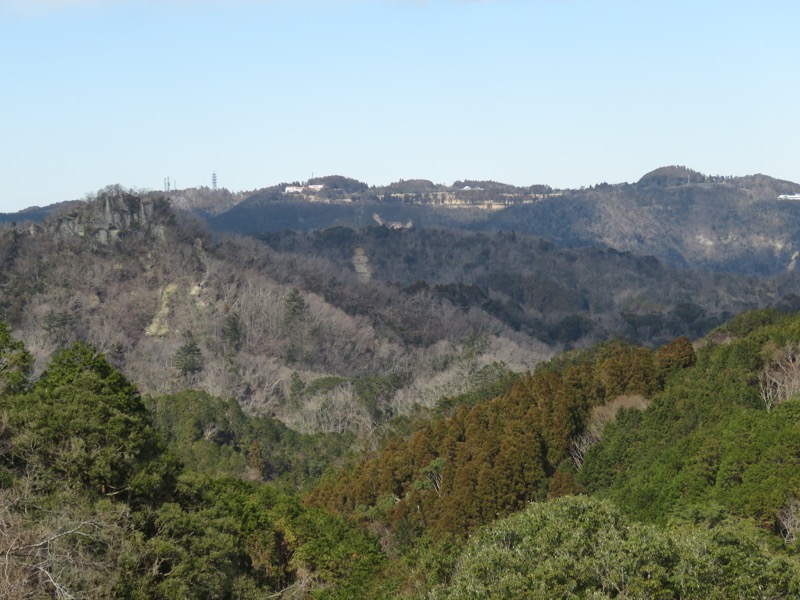 高宕山、高宕大滝→高宕山、高宕観音の岩峰