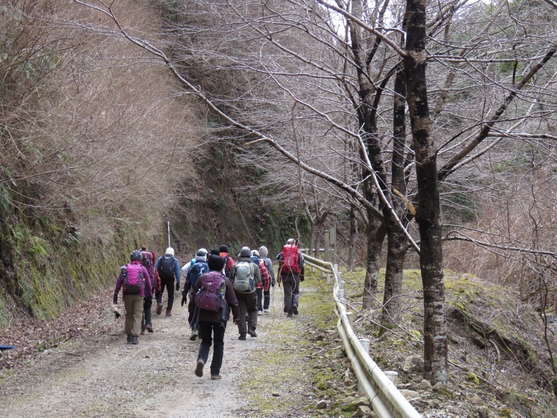 高宕山、三島神社→高宕山、高宕林道、高宕大滝