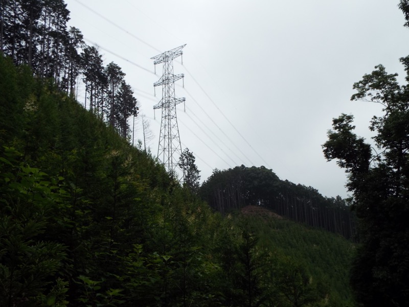 戸倉三山、送電線