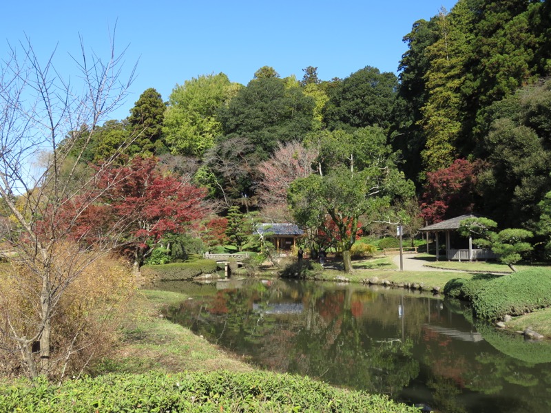 奥久慈・男体山から袋田の滝、水戸偕楽園、好文亭〜もみじ谷