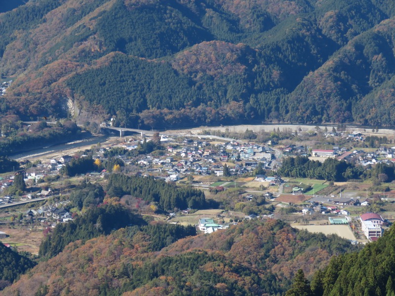 奥久慈・男体山から袋田の滝、奥久慈・男体山、山頂、男体神社奥宮からの展望