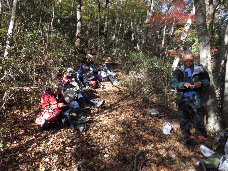 奥久慈・男体山から袋田の滝、男体山山頂〜袋田の滝、休憩