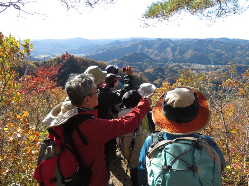 奥久慈・男体山から袋田の滝、男体山山頂〜袋田の滝、第二展望台