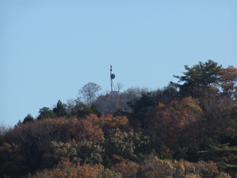 奥久慈・男体山から袋田の滝、男体山山頂〜袋田の滝、男体山山頂遠望