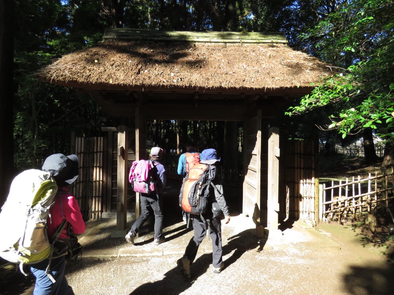 奥久慈・男体山から袋田の滝、水戸偕楽園、好文亭、中門