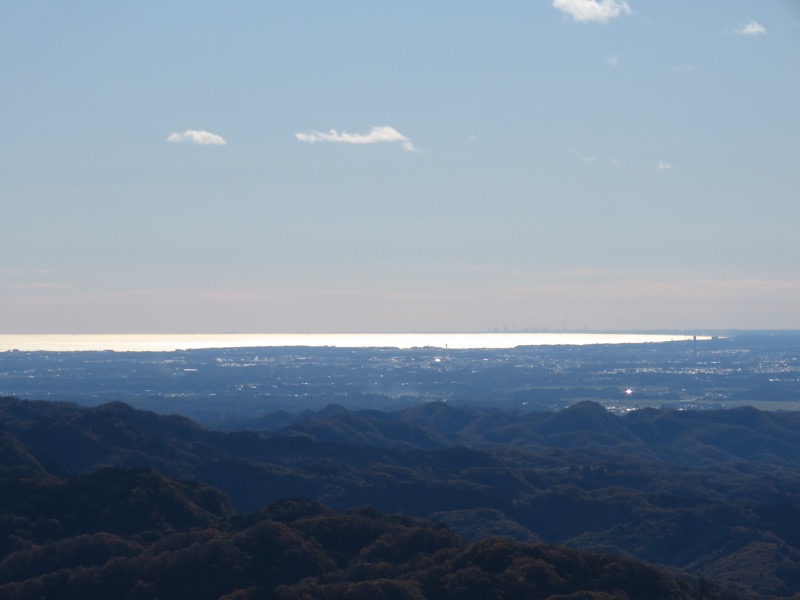 奥久慈・男体山から袋田の滝、奥久慈・男体山、山頂、男体神社奥宮からの展望、鹿島灘