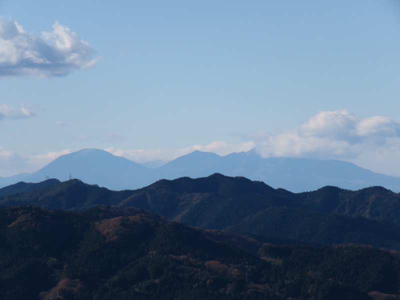 奥久慈・男体山から袋田の滝、男体山山頂〜袋田の滝、第二展望台、日光連山