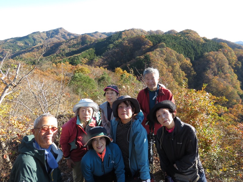 奥久慈・男体山から袋田の滝、男体山山頂〜袋田の滝、展望岩