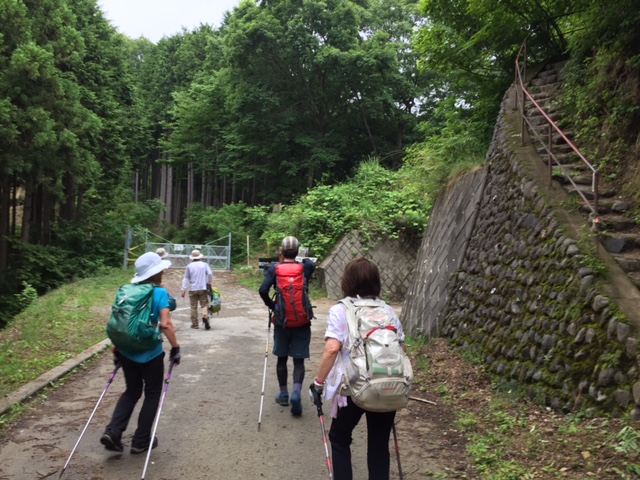 戸倉三山、入山峠
