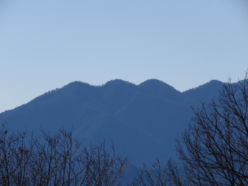 陣馬山,登山