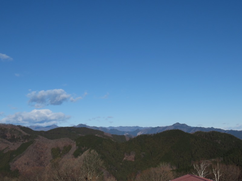 陣馬山,登山