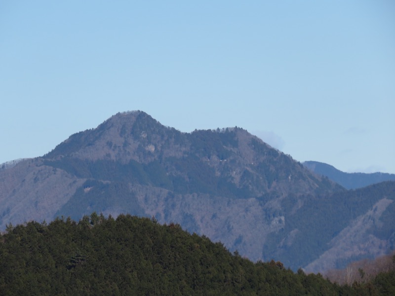 陣馬山,登山