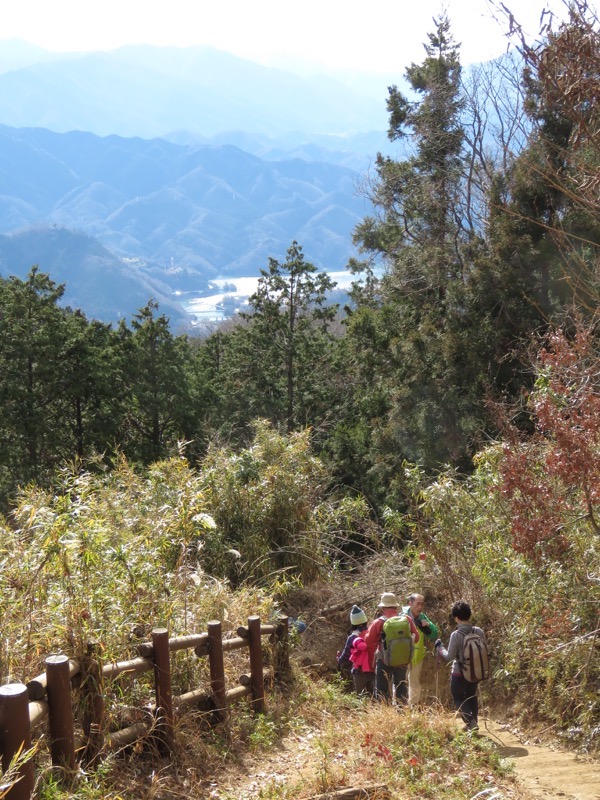 陣馬山,登山