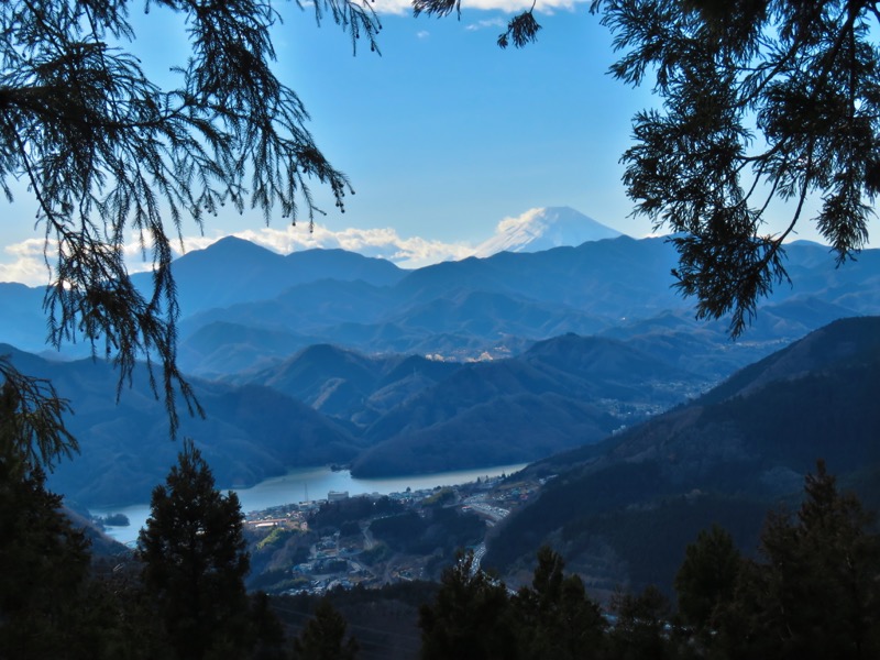 陣馬山,登山