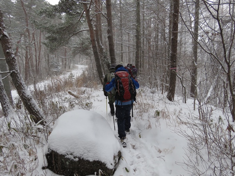 守屋山,登山