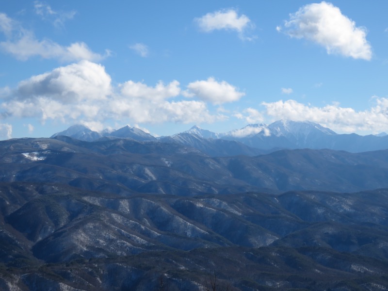 守屋山,登山