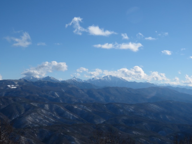 守屋山,登山