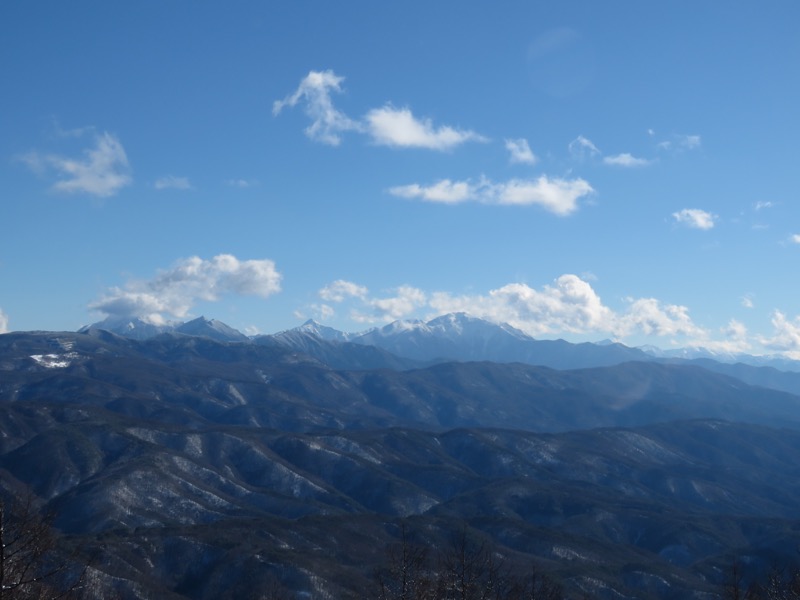 守屋山,登山