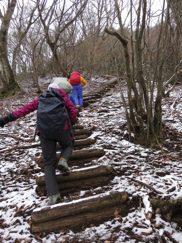 大山・三峰山登山
