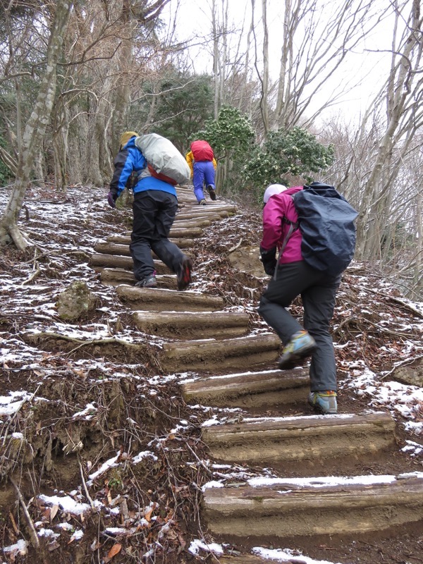 大山・三峰山登山