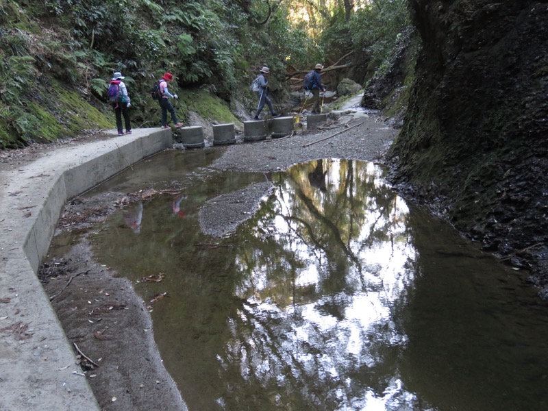 烏場山登山、花嫁街道、花婿街道