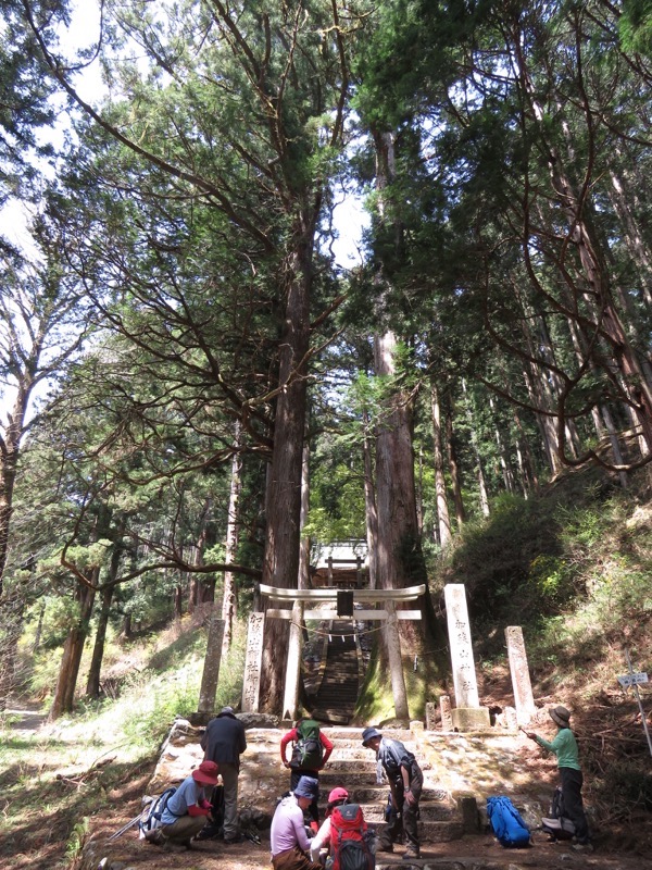 石裂山・登山