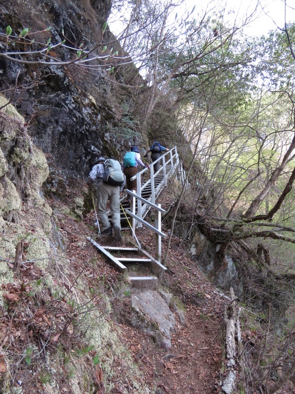 石裂山・登山