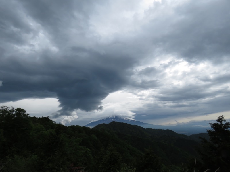 御正体山登山