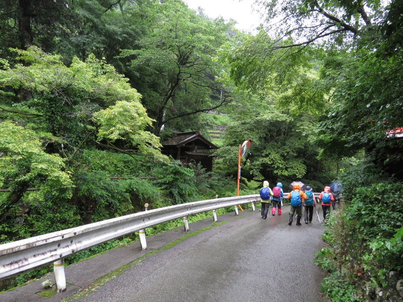 南沢あじさい山登山