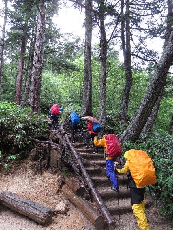 燕岳、登山