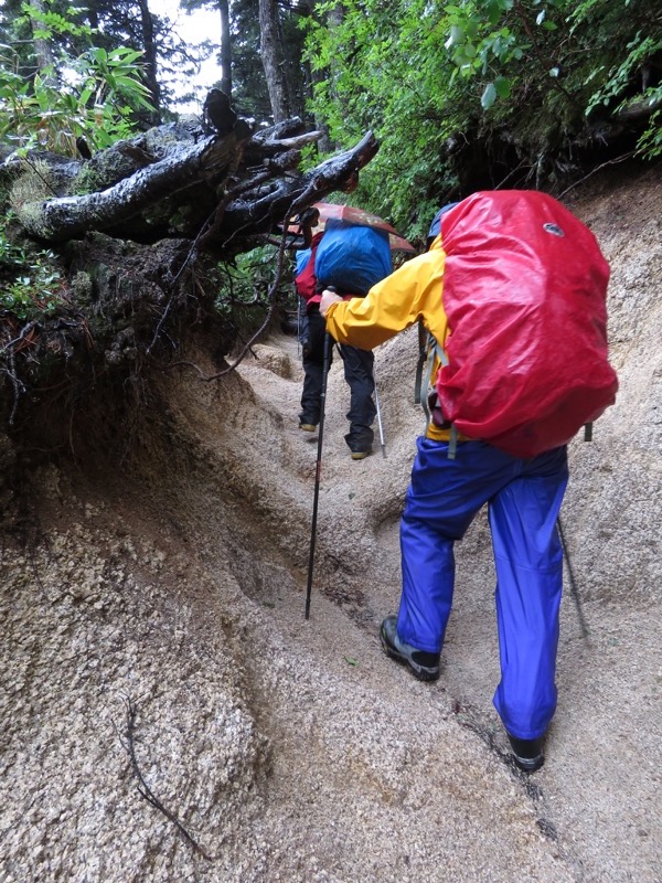 燕岳、登山