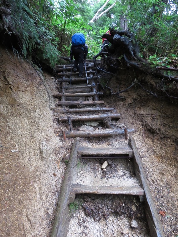 燕岳、登山