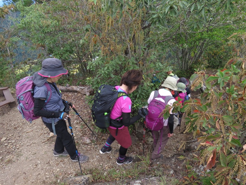 戸神山登山