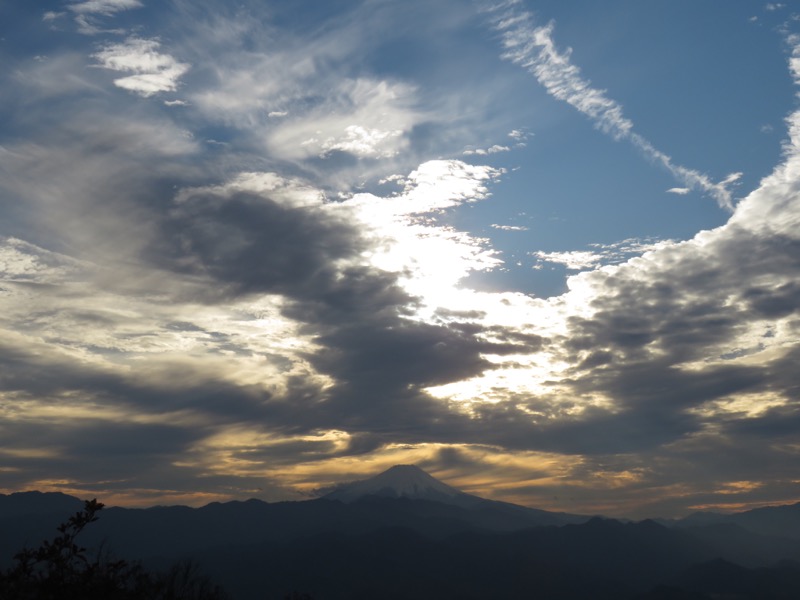 笹尾根〜陣馬山