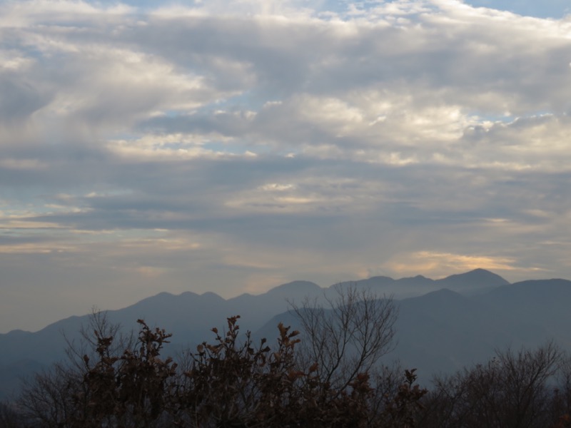 笹尾根〜陣馬山