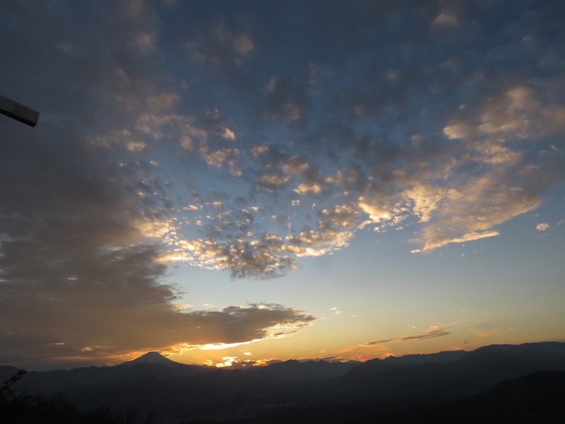 笹尾根〜陣馬山