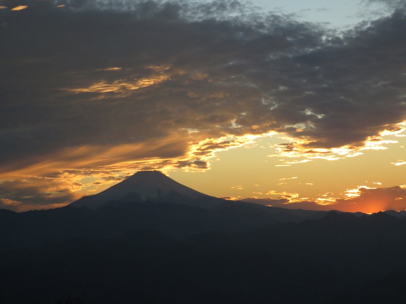 笹尾根〜陣馬山