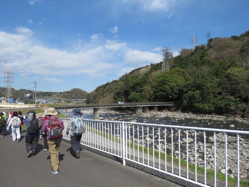 石垣山登山