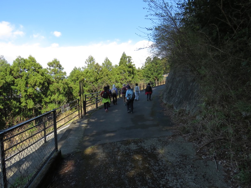石垣山登山