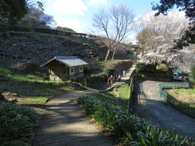 石垣山登山