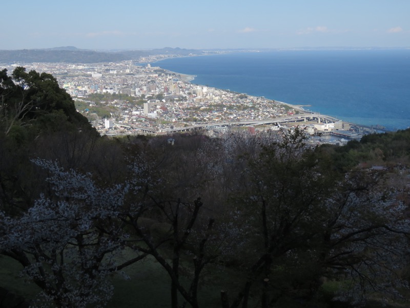 石垣山登山