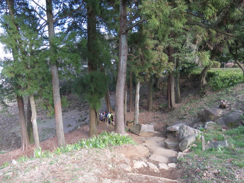 石垣山登山